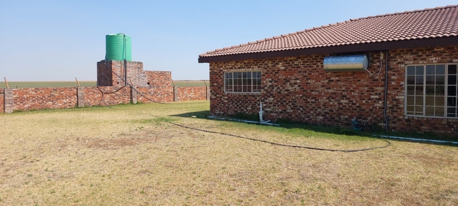 4 Bedroom Property for Sale in Vaal Power A H Free State